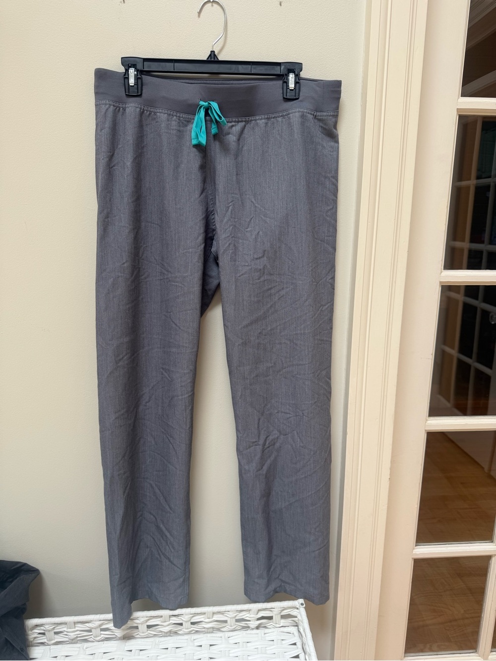 FIGS High rise Livingston scrub pants size Medium M Graphite